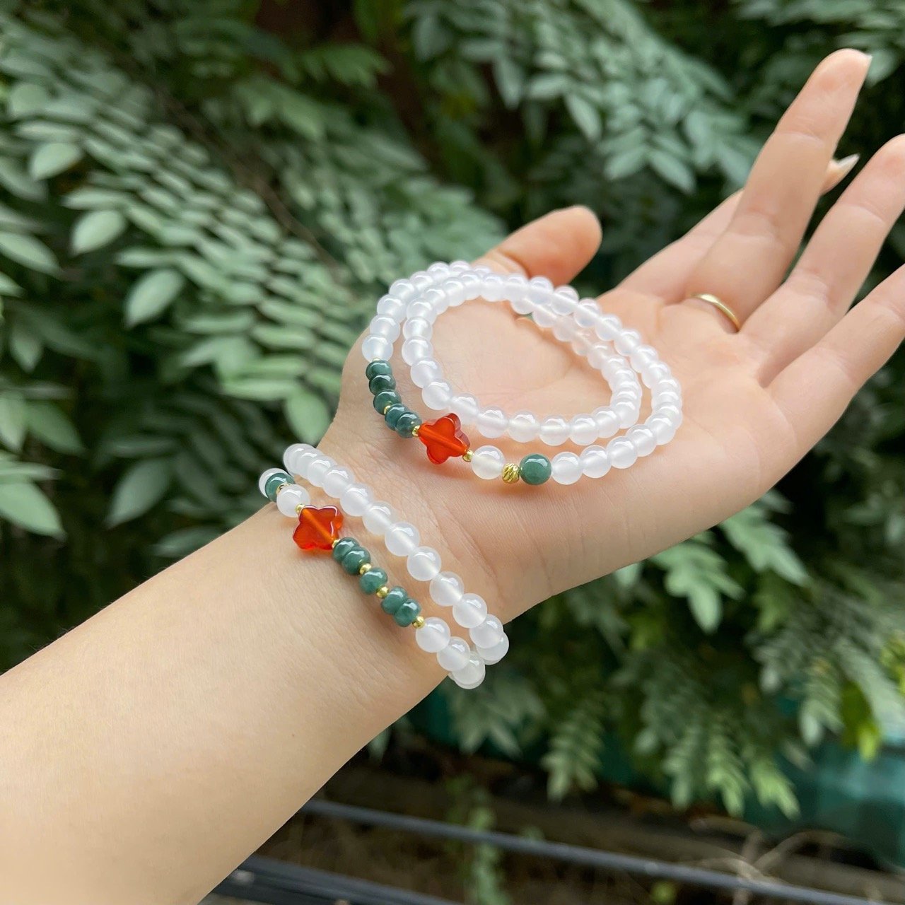 Vòng Mã Não Mix Lam Ngọc Quấn 2 – Charm Cỏ 4 Lá May Mắn